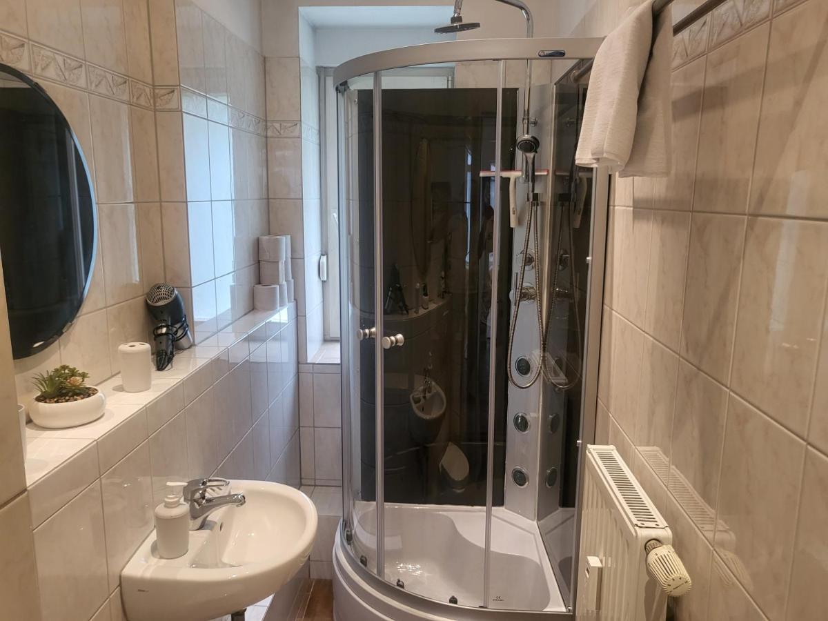 Apartment Pette C40 เบอร์ลิน ภายนอก รูปภาพ