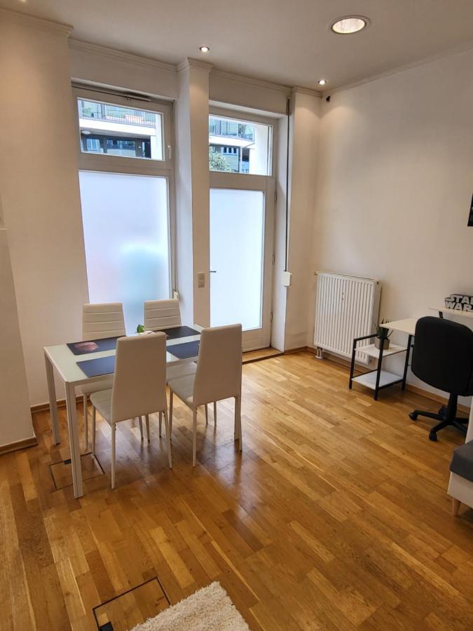 Apartment Pette C40 เบอร์ลิน ภายนอก รูปภาพ
