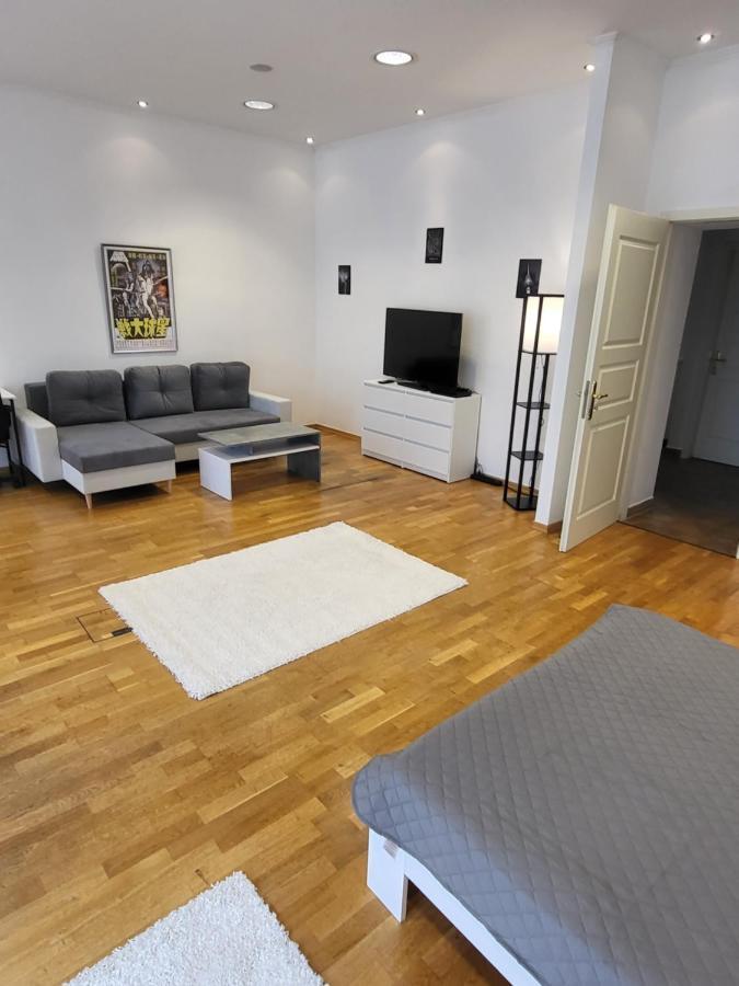 Apartment Pette C40 เบอร์ลิน ภายนอก รูปภาพ